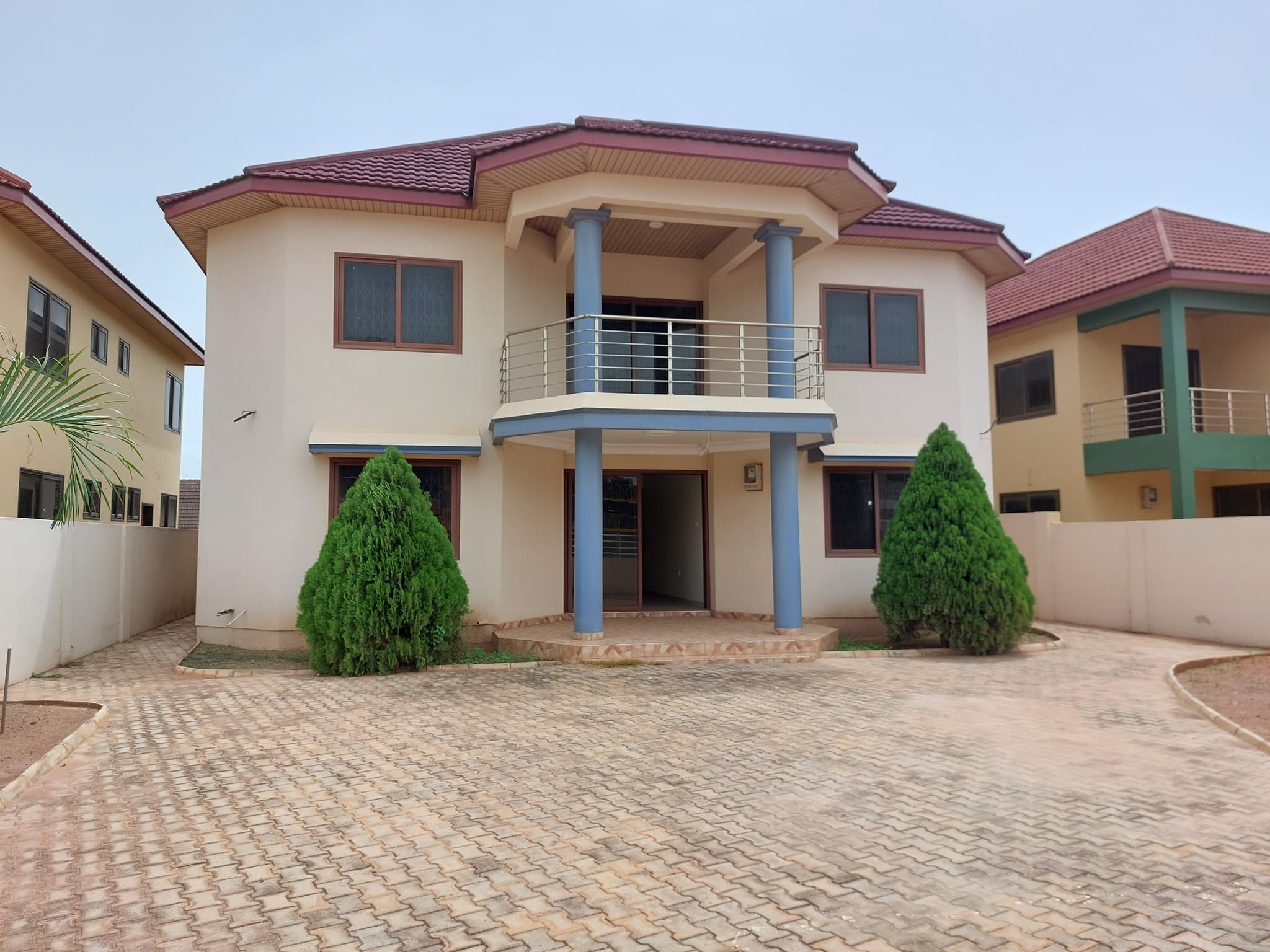 4 Bedroom House